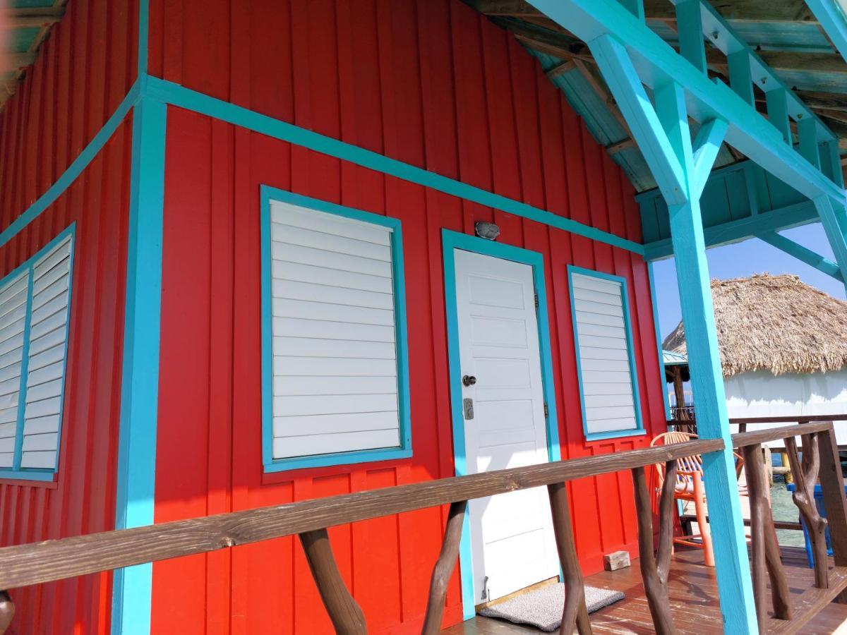 King Lewey'S Island Resort Placencia Bagian luar foto