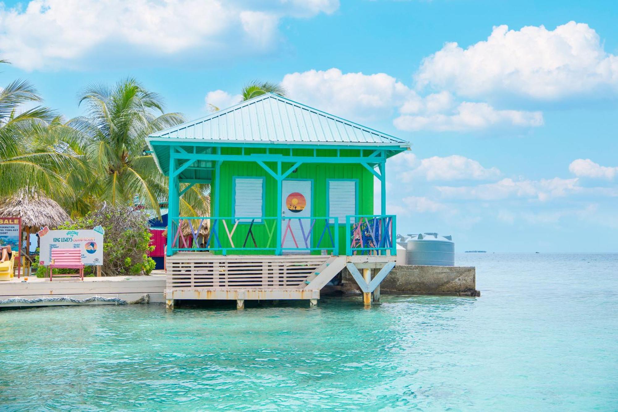 King Lewey'S Island Resort Placencia Bagian luar foto
