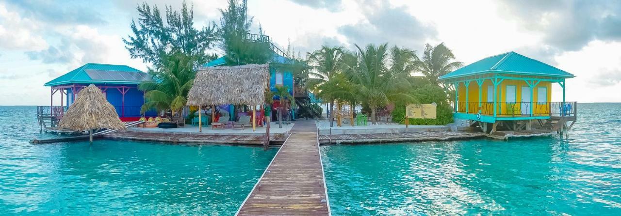 King Lewey'S Island Resort Placencia Bagian luar foto
